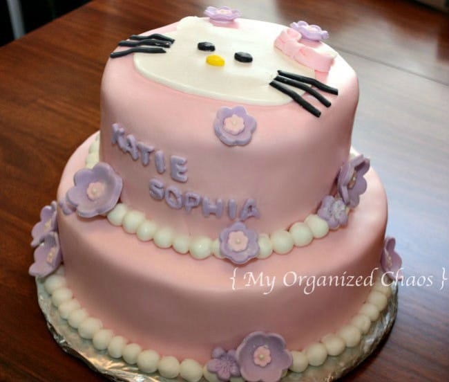 hello_kitty_cake